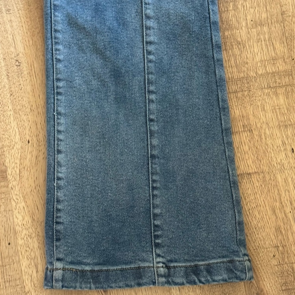 Kensie Vintage Luxe The Savannah High Rise Flare Jeans Size 12/31 Stretch Denim - Picture 8 of 9
